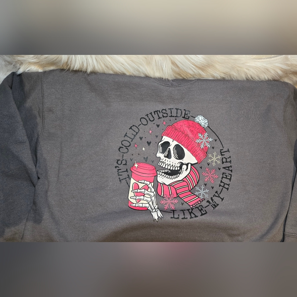 Women's sweatshirt